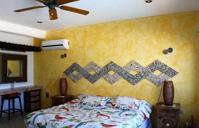 Uinic Chay Luxury Ocean Front Villa - Photo 4