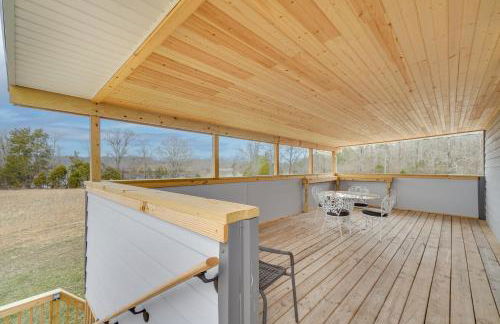 Deer Lake Lodge on 700 Wooded Acres in Dayton! - Foto 17