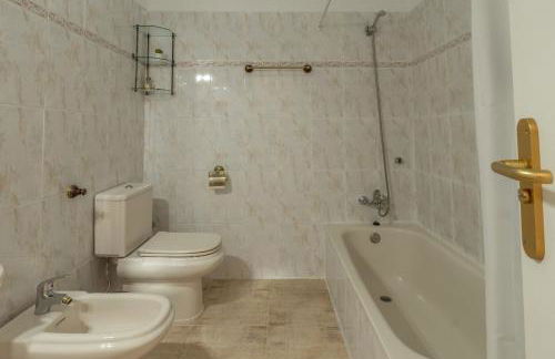 3BR Chalet Valley Moon-Seaviews, Terrace & Parking - Foto 20