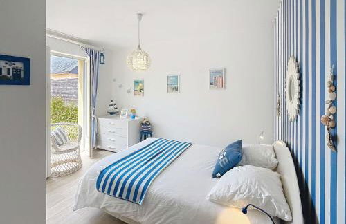 Maison rénovée, à 300m de la plage et proche commerces, avec terrasse et jardin, tout confort - FR-1-361-131 - Photo 17