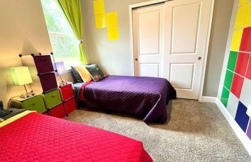 The Arcade close to downtown with fenced yard - Photo 8