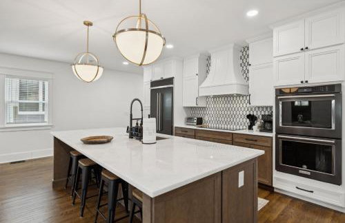 Nash Urban Oasis with Rooftop and Modern Amenities - Foto 15