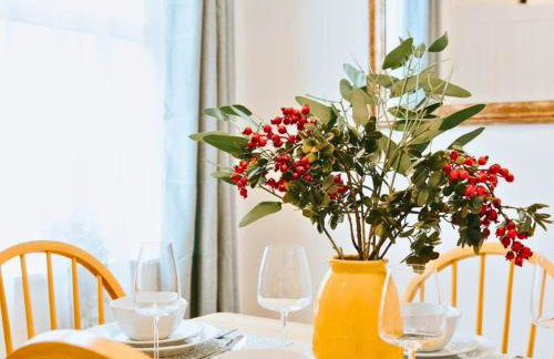 Central 3 Bed Home, Contractors, Garden, Fast WiFi, Smart TV - Photo 13