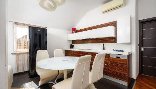 Traumhaftes Apartment nur 300 Meter zum Strand mit Blick auf Tennisplatz - Hund willkommen - Foto 4