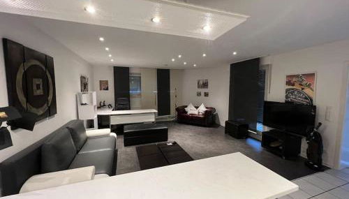 EG Wohnung mit eigenem Eingang - Foto 3