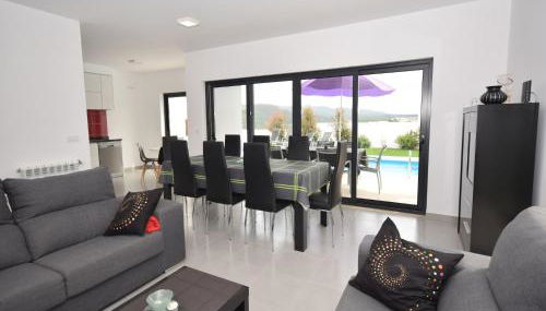 Holiday Home; Nazare Beach for Surfing - Photo 5