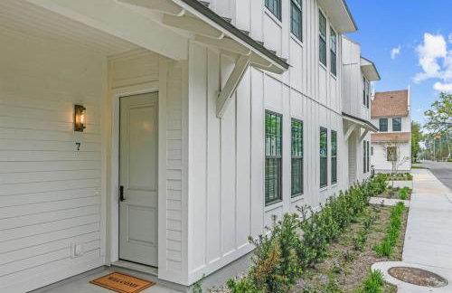 Chandeluer Shore 9 - Steps to Beach, Pet-Friendly, Pool, Fast WiFi - Foto 7