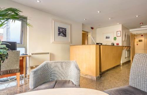 Holyrood Aparthotel - Photo 26