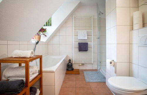 Heimathafen Hannover- Big House with swimmingpool, sauna and garden - Foto 21