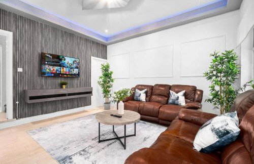 Stylish Five Bedroom House - Parking - Terrace - Fast Wi-Fi 974P - Foto 1