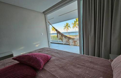 Piscina aquecida, 5 suítes e pé na areia com vista espetacular!! - Photo 65