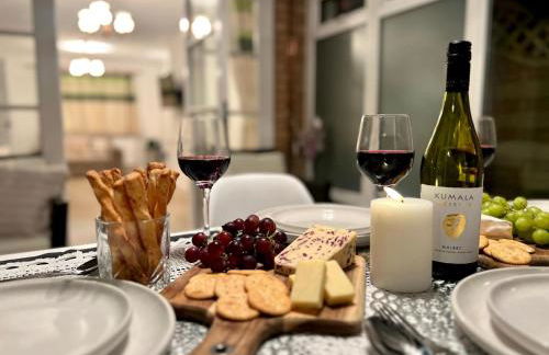 J&J stays 5 bedroom detached house in Peterborough with parking - Photo 49