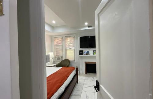 Large DUPLEX Apt 2Bdrm 1Den-Metro - Foto 15