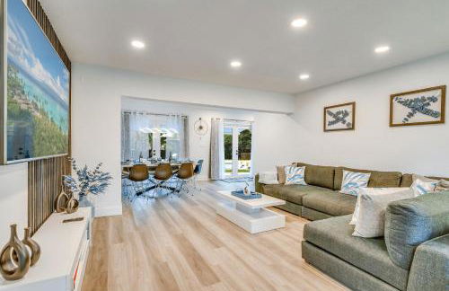 Friendly Fox Luxury Pool & Spa House Near Downtown & Beach - Foto 8