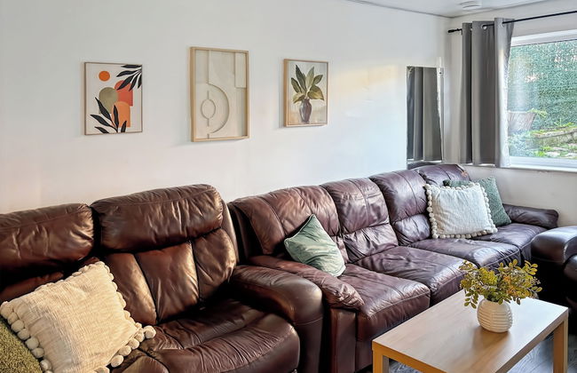 Relaxing Getaway With Hot Tub & Sauna Sleeps 6 - Foto 23