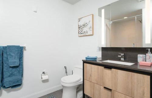 Luxury Apartment w King Bed Shared Pool & Rooftop - Foto 51