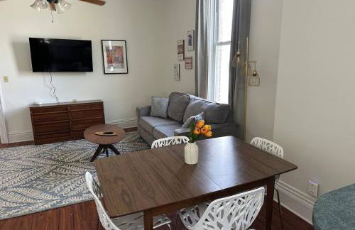 Boutique One Bedroom Apartment - Photo 9