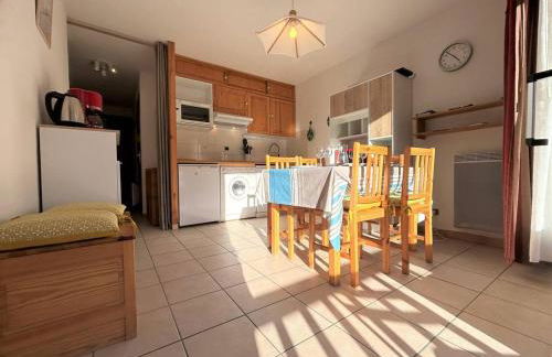 Serre Chevalier, appartement T3, 4 personnes plein sud avec balcon, près des pistes, Meublé touristique 3 étoiles - Foto 2