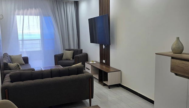 2-bed Sleeps 4 With Sea and City Views - Photo 3