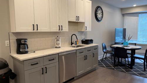 Modern 2BR 2BA Apartment with rooftop in Brewerytown - Foto 5