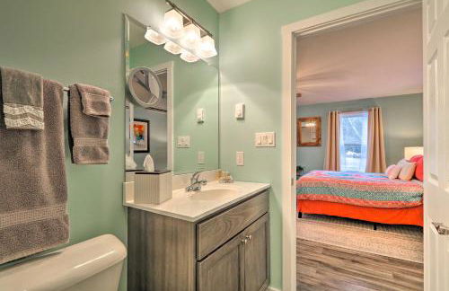 Unwind Fireside! Poconos Cottage 12 Mi to Slopes - Foto 18