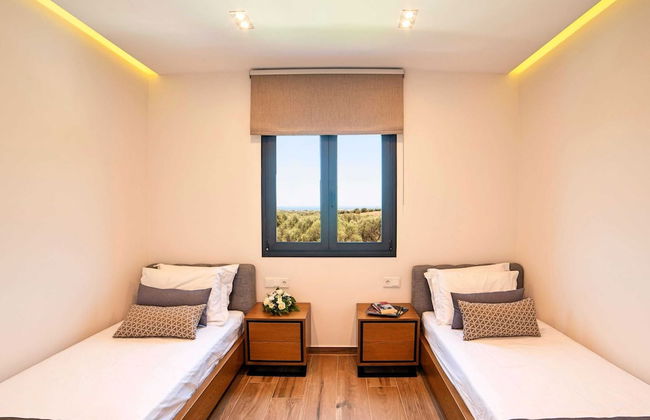 2 New Villas Next Each Other, Pool, Rent Separately or Together at Kournas Lake - Foto 4