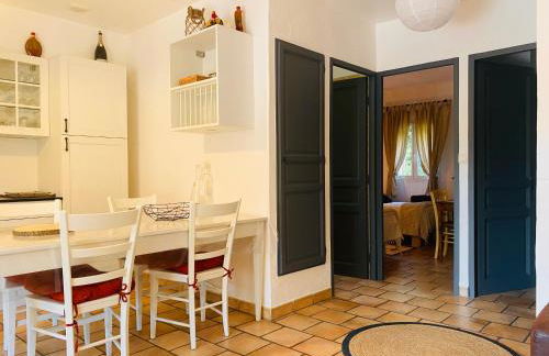 La Pitchoune : Gîte aux pieds des Alpilles - Foto 8