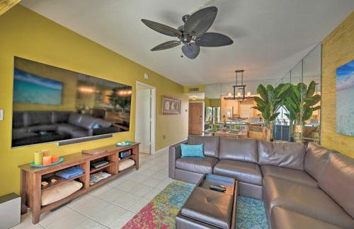 Relaxing Waterfront 2-Story Retreat with Pool Access - Foto 16