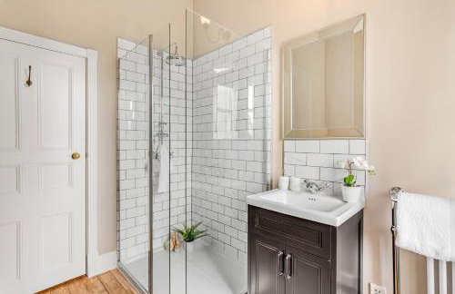 Beccles Georgian Mansion l 9 Bedrooms, Hot Tub & Parkland - Foto 39