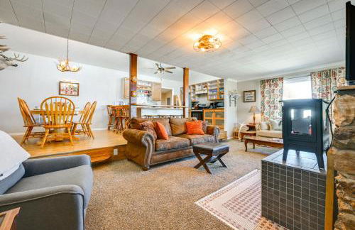 8 Mi to Hiking Home with Patio in Dtwn Pioche - Foto 1