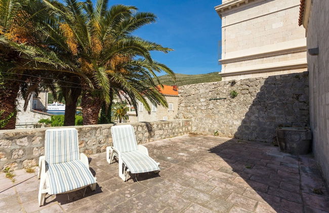 Dvori With Garden, Free Parking Next To Sea - Foto 39