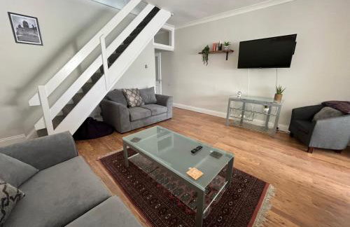 Durham 3 Bedroom House With Parking - Foto 19