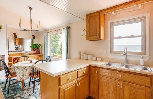 Serene Trenton Home with Pool and Mountain Views! - Foto 9