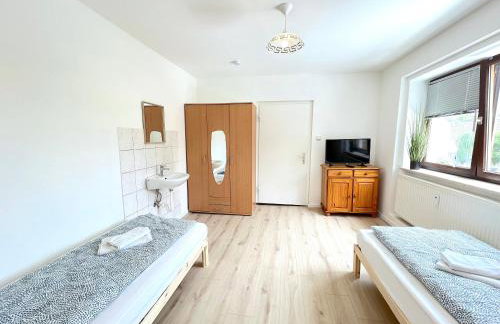 I Apartment 14 Personen - Monteurzimmer - Ferienwohnung, Großköllnbach I - Foto 6