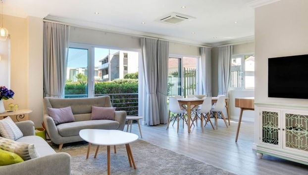 Stylish 2 Bedroom Apartment in Camps Bay Asilvertide - Foto 4, Camera