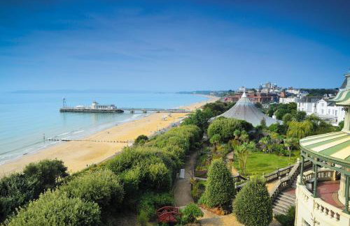 CHURCH ROAD by BOURNECOAST - A Spacious Bungalow in the Popular Hengistbury Head Area Near the Sandy Beaches - HB5830 - Foto 24