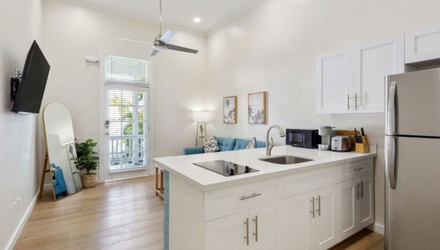 Duval Corner Updated Condo Steps to Duval St - Foto 4, Habitación