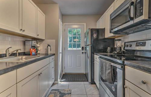 Fire Pit and Community Perks Blakeslee Cottage! - Foto 8