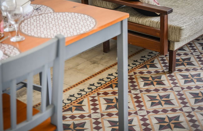 Vintage Charm 1BR Apt w Balcony & View - Foto 25