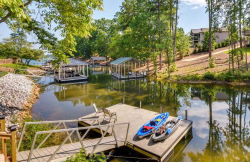 South Carolina Retreat with Fireplace and Lake Access! - Foto 1