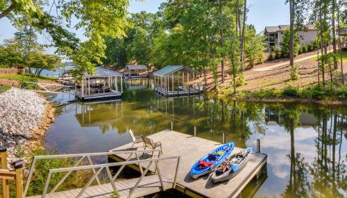 South Carolina Retreat with Fireplace and Lake Access! - Foto 1