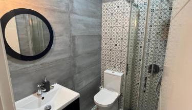 Vallehermoso Loft in downtown Madrid Aguelles - Foto 5, Shower