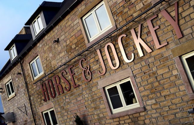 The Horse & Jockey Wessington - Photo 41