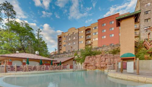 Wisconsin Dells Resort Condo with 2 Fireplaces - Foto 3