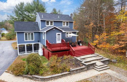 3BR Lake Luzerne Retreat with Game Room & Cozy Fire Pit - Foto 39