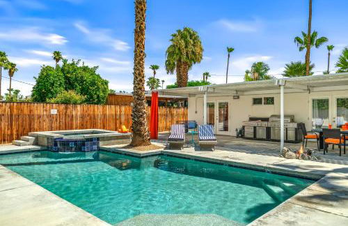 Palm Springs Home with a Resort Style Backyard -Joy pool hot tub views - Foto 6