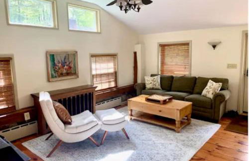 INCREDIBLE Northern Westchester Historic Hideaway - Foto 3