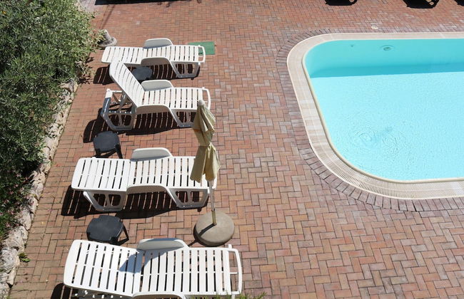 Holiday Apartment near Lake, Shared Swimming Pool - Foto 15