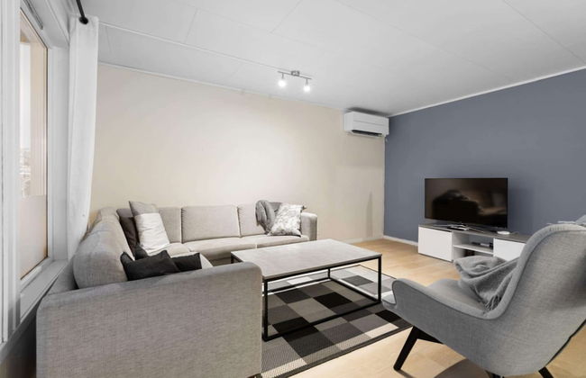 Lovly 3 Bedroom Apartment With the View of Aurora - Foto 12