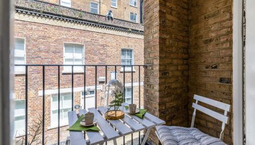 Charming 3-Bedroom London Townhouse Balcony - Foto 2